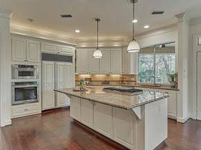 43 Meadow Brook Place, The Woodlands TX 77382