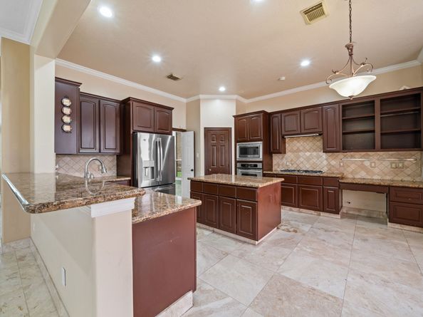 403 Brook Shore Court, Sugar Land TX 77478