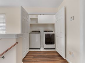 5733 Kansas Street, Houston TX 77007