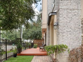 5733 Kansas Street, Houston TX 77007