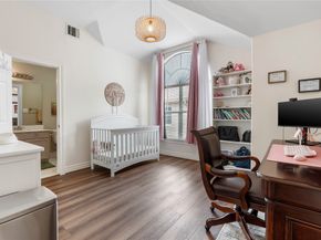 5733 Kansas Street, Houston TX 77007