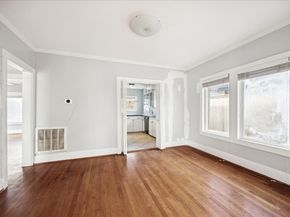 1758 Hawthorne Street, Houston TX 77098