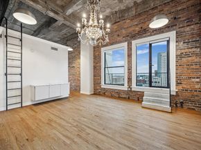 915 Franklin Street 9I, Houston TX 77002