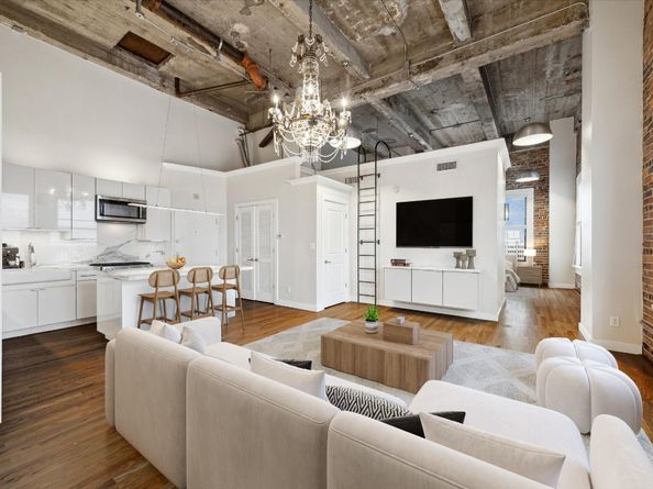 915 Franklin Street 9I, Houston TX 77002