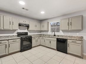 2450 Blackridge Road, Houston TX 77067