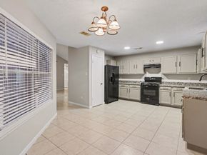 2450 Blackridge Road, Houston TX 77067