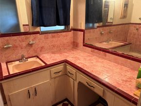 8215 Glencrest Street, Houston TX 77061