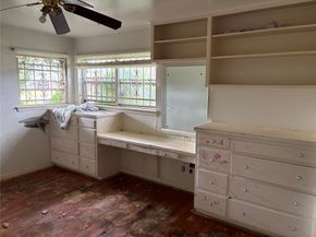 8215 Glencrest Street, Houston TX 77061