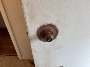 8215 Glencrest Street, Houston TX 77061