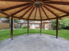 5907 Peg Street, Houston TX 77092