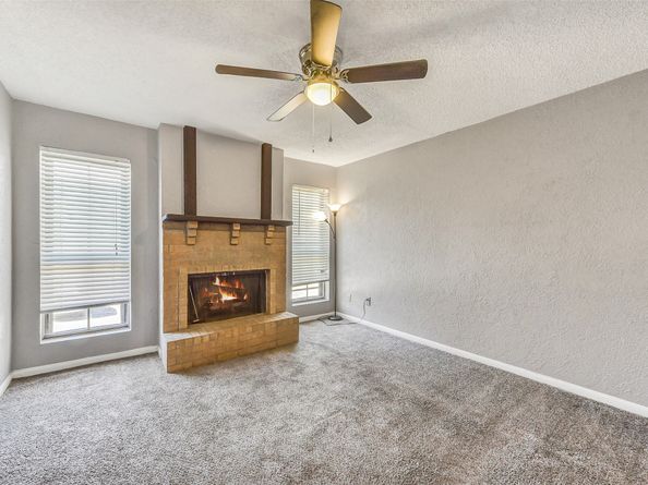 1516 Bay Area Boulevard F16, Houston TX 77058