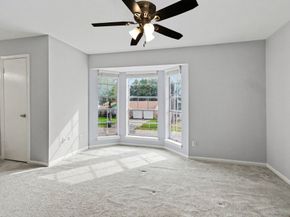 10654 Hazelhurst Drive 28, Houston TX 77043