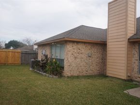7014 Lost Thicket Drive, Houston TX 77085