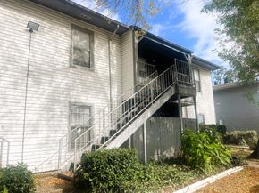 7200 Clarewood Drive 1805, Houston TX 77036