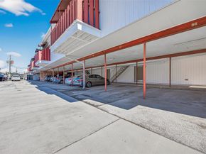 2822 Briarhurst Drive 52, Houston TX 77057