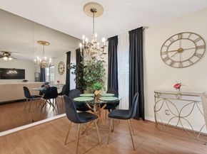 2822 Briarhurst Drive 52, Houston TX 77057