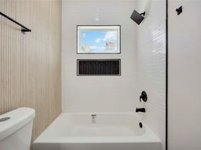 2118 Des Chaumes Street, Houston TX 77026