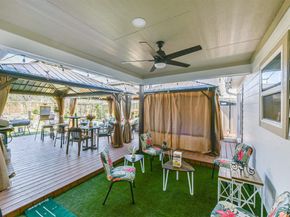 5002 Beechnut Street, Houston TX 77096