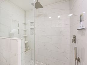 5002 Beechnut Street, Houston TX 77096