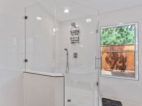 3003 Randall Street, Houston TX 77018