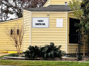 10501 South Drive 286, Houston TX 77099