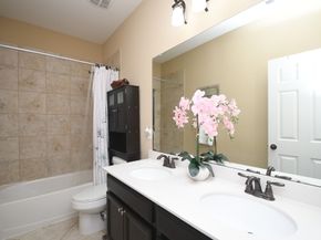 9415 Chase Hollow Lane, Cypress TX 77433