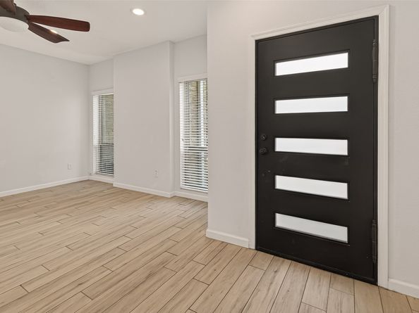 12625 Memorial Drive 94, Houston TX 77024