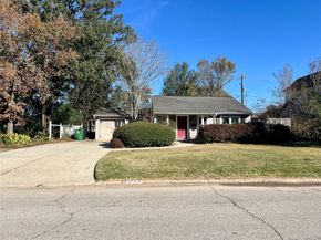 1722 Candlelight Lane, Houston TX 77018