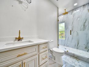 2405 Arbor Street, Houston TX 77004