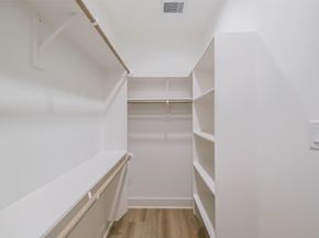 5703H Balbo Street, Houston TX 77091