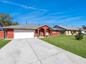 5315 Fairgreen Lane, Houston TX 77048