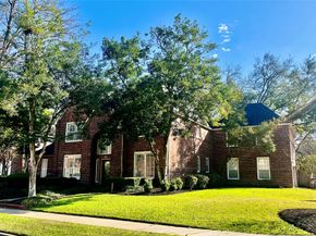 2015 Pecan Trail Drive, Richmond TX 77406