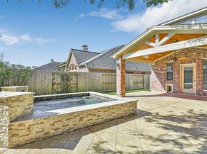 13607 Breakwater Path Loop, Houston TX 77044