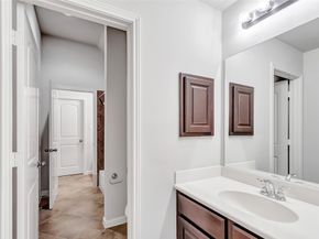 13607 Breakwater Path Loop, Houston TX 77044