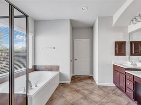 13607 Breakwater Path Loop, Houston TX 77044