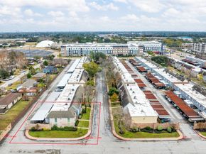 11002 Hammerly Boulevard 118, Houston TX 77043