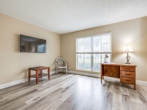 11002 Hammerly Boulevard 118, Houston TX 77043