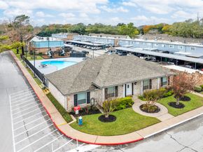 11002 Hammerly Boulevard 118, Houston TX 77043