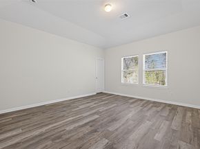 15059 Meadow Glen N, Conroe TX 77306