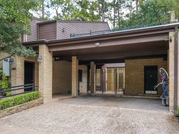 201 Vanderpool Lane 65, Houston TX 77024