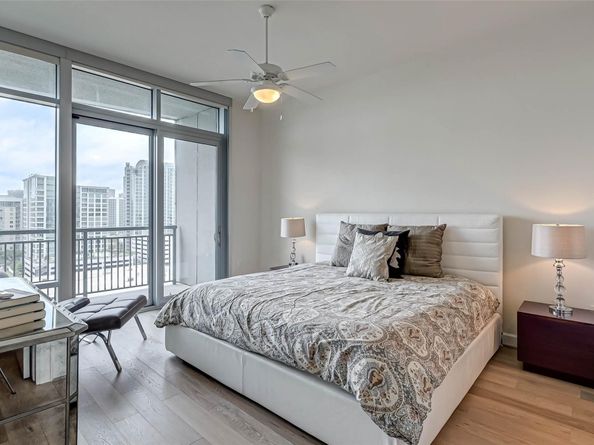 2207 Bancroft Street 1202, Houston TX 77027