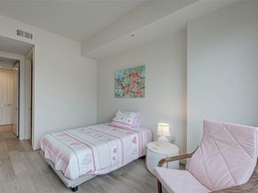 2207 Bancroft Street 1202, Houston TX 77027