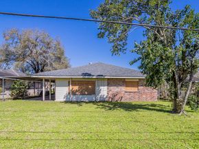 6702 Leedale Street, Houston TX 77016