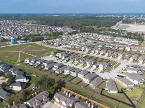 611 Ash Mill Drive, Houston TX 77090