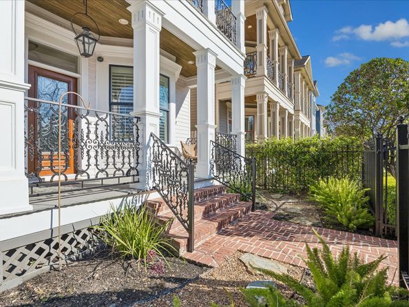 1534 Nicholson Street, Houston TX 77008