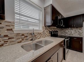 10322 Clarktower Lane, Sugar Land TX 77498