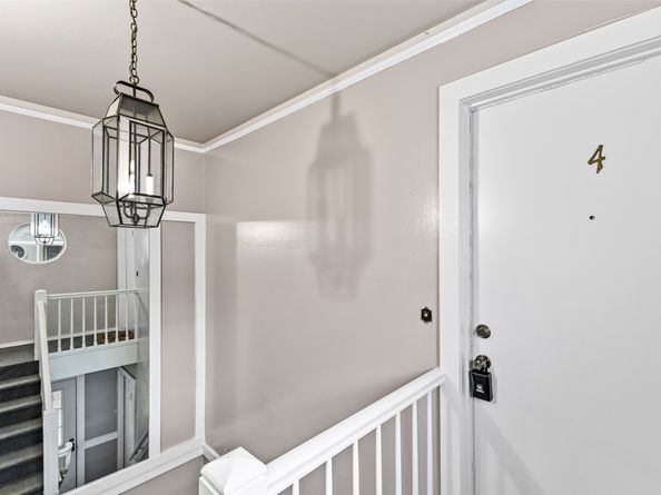 2501 Marilee Lane 4, Houston TX 77057