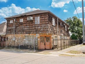 1414 Campbell Street, Houston TX 77009
