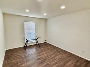 3100 Jeanetta Street 401, Houston TX 77063