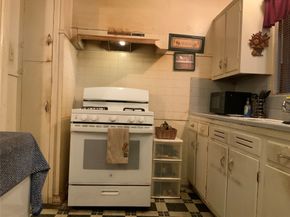 5754 Beldart Street, Houston TX 77033